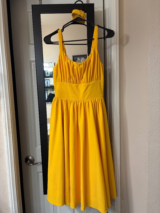 Dresses & Skirts - Vixen Ingenue Dress in Sunshine Yellow size S